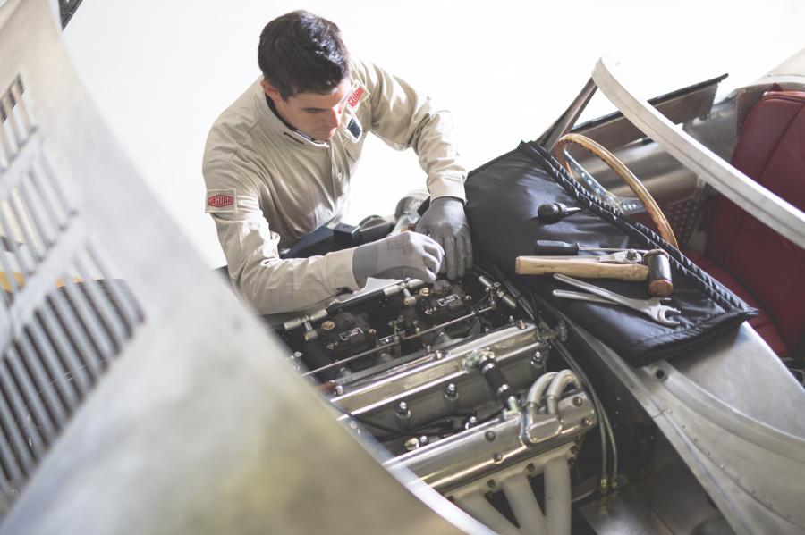 Детали экстерьера Jaguar XKSS Continuation 2016 года  (фото 20 из 28)
